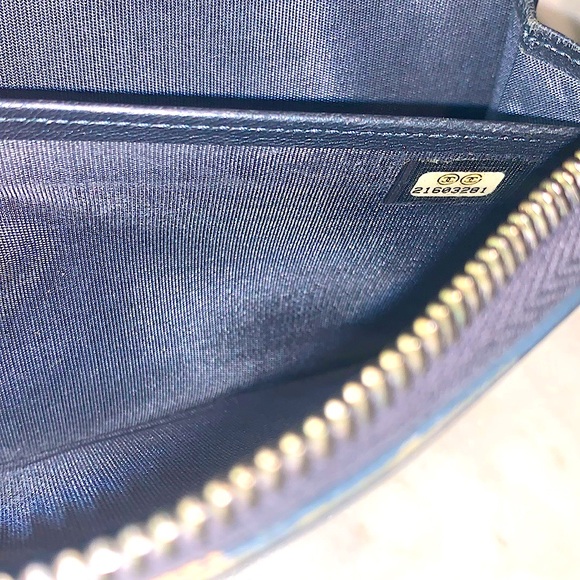 CHANEL GALUCHAT STINGRAY BOY LONG ZIPPY WALLET KARL LAGERFIELD GUNMETAL - Picture 7 of 11